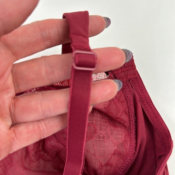 Intimately Free People Love Story Red Heart Wireless Bra - Picture 4 of 8